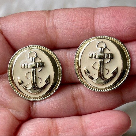 Vintage | Gold Cream Enamel Nautical Anchor Pierced Earrings - Picture 2 of 7